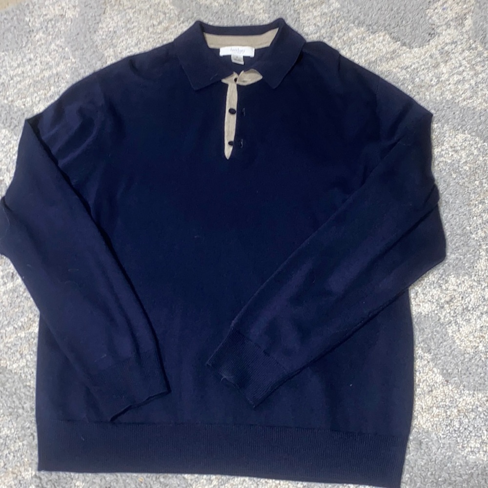 Mens Turnbury size large button up sweater. Navy blue with tan accents.
